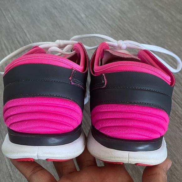 Nike Free Balanza Running Sneakers - Picture 8 of 11